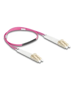 מגשר אופטי מולטי מוד LC Duplex OM4 ז/ז עם מחברים זוויתיים DELOCK | 88088