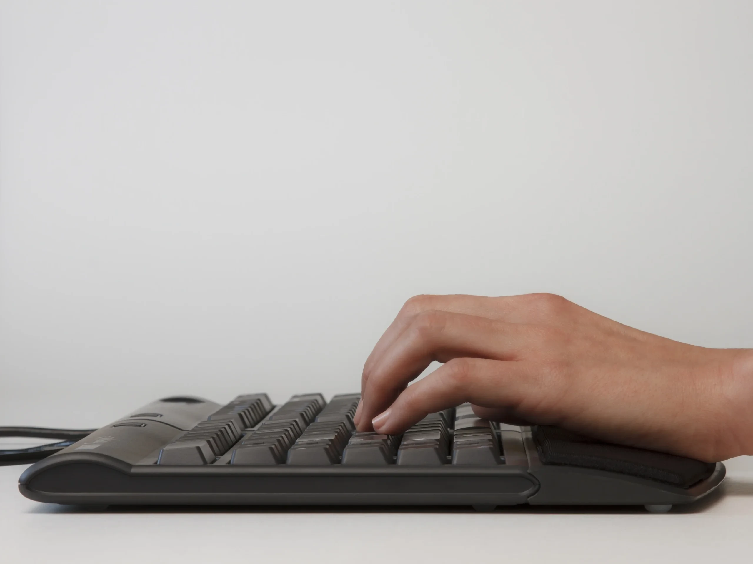 אביזר תמוך כף היד למקלדת Kinesis | Freestyle2 Palm Pads אביזר תמוך כף היד למקלדת Kinesis | Freestyle2 Palm Pads