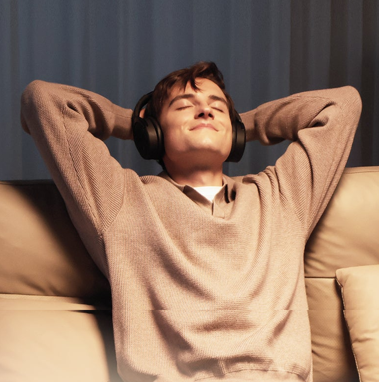 אוזניות אלחוטיות חיבור Bluetooth מקצועיות עד כ 55 שעות כולל ביטול רעשים Edifier | EDF200102b | WH950NB