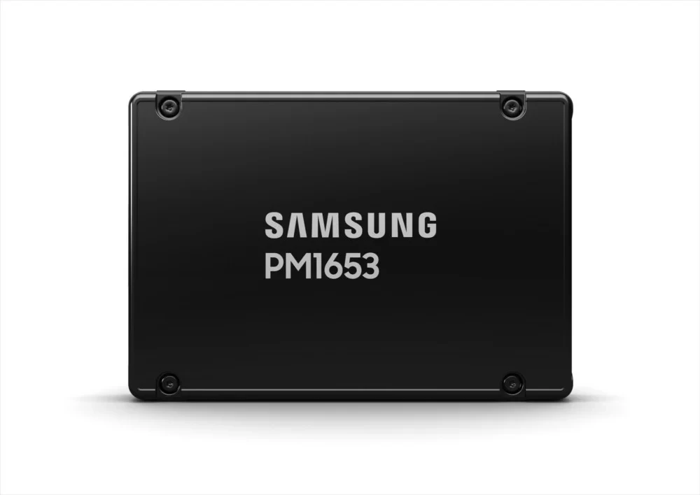 זיכרון SSD פנימי PM1653 3.84TB 2.5" SSD SAS 24G Read Intensive DWPD 1 בצבע שחור Samsung | MZILG3T8HCLS-00A07