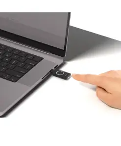 YubiKey C Bio – מפתח אבטחה ביומטרי USB-C | אבטחת FIDO2 מתקדמת